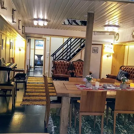 M/s Annet Ship 船屋 *